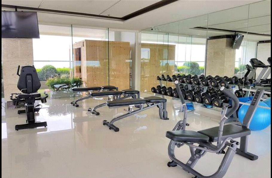The Peak Towers Apartment Pattaya Bagian luar foto