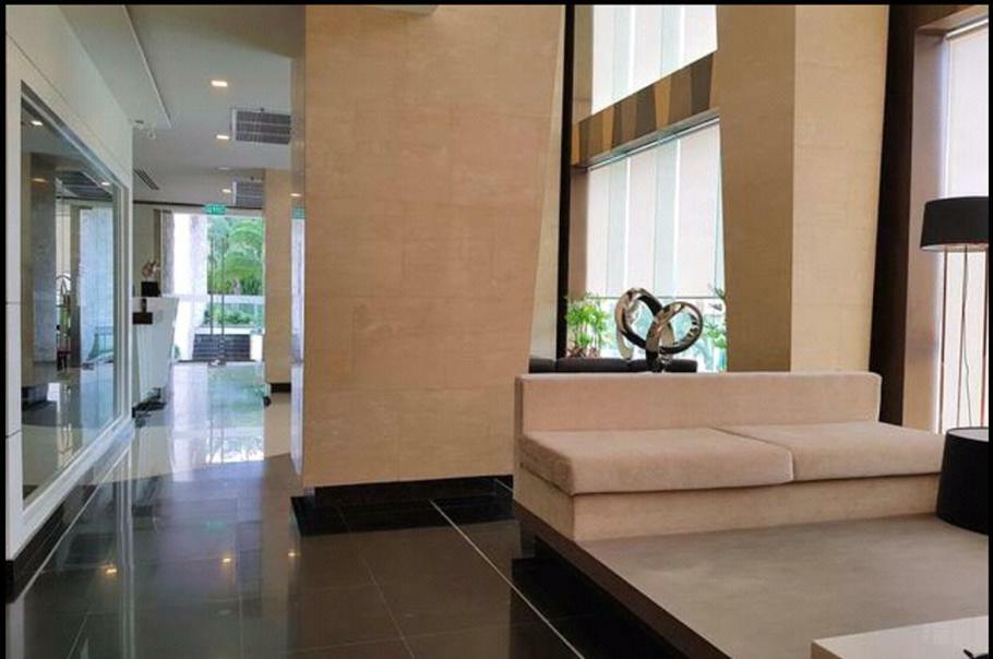 The Peak Towers Apartment Pattaya Bagian luar foto